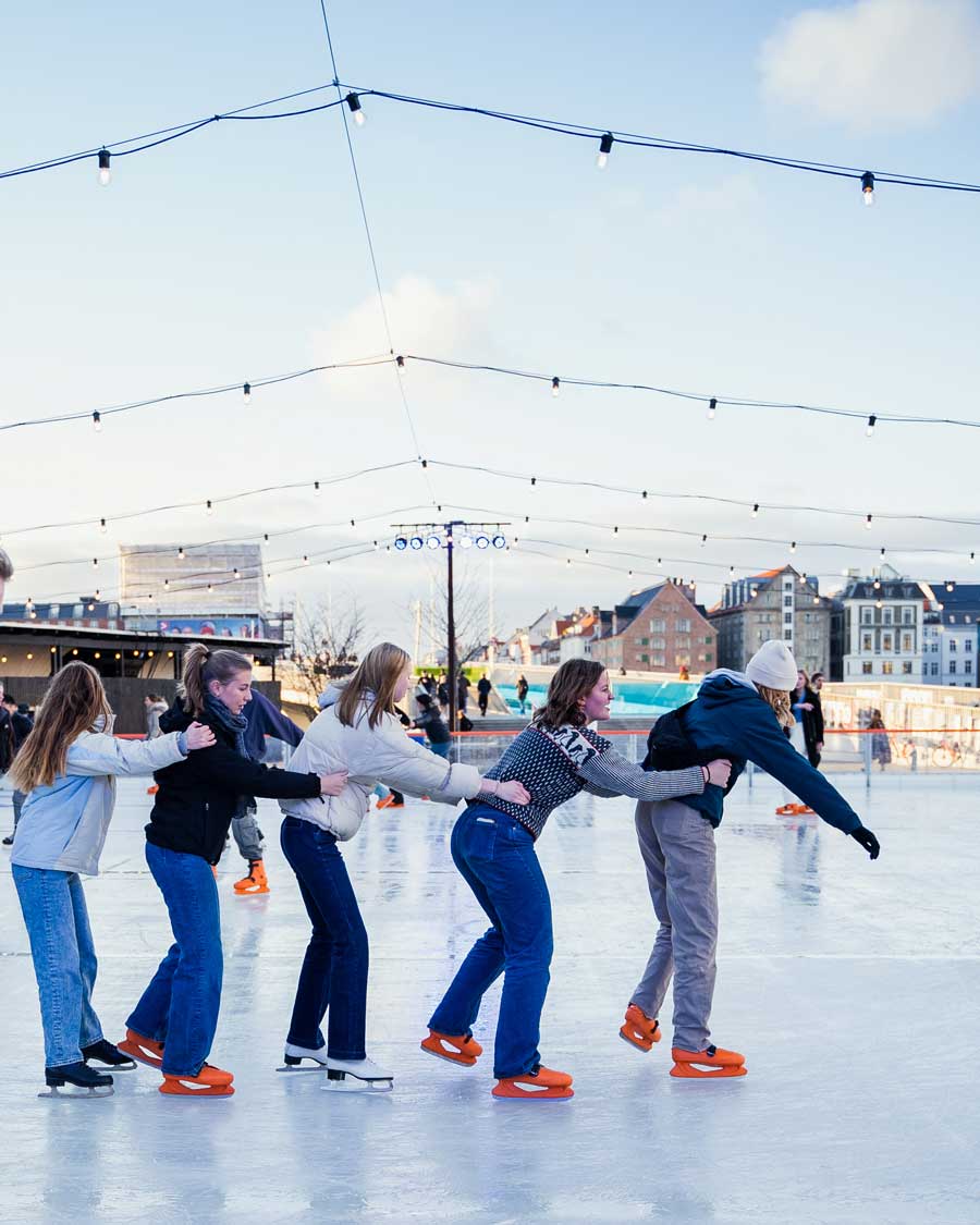 Skoleskoejtening-boern-danser-2023